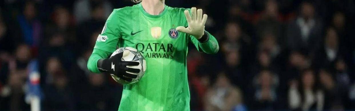 12亿豪门一夜崩盘！核心怒喷队友自私，主帅当场翻脸，法甲变天在即