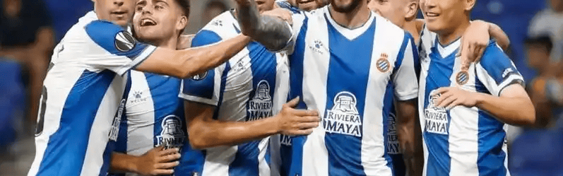 西甲焦点战：皇家社会主场迎战领头羊巴萨