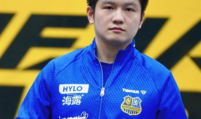 樊振东蛇年最后一战！德甲联赛赢1场输1场，单打逆袭、双打惜败