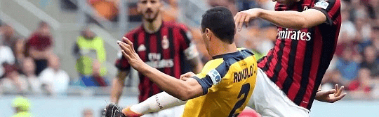 【意甲焦点】红黑军团的救命稻草！维罗纳主场沦为“提款机”，米兰剑指欧冠拒绝爆冷