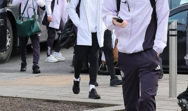 曼联客战西汉姆大名单确定，卡里克宣布芒特复出延期！约罗恐亦缺阵