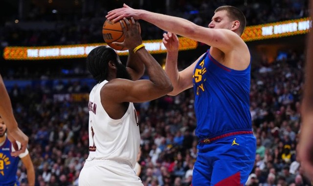 哈登22+10+7+关键三分 约基奇22+14+11骑士胜掘金